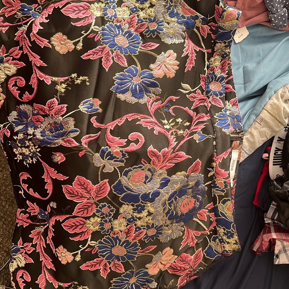 Midi length skirt